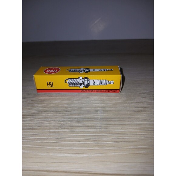 Set of 6 NGK Standard Spark Plugs DR6HS 4823  Made In Japan EAC New - Picture 15 of 16